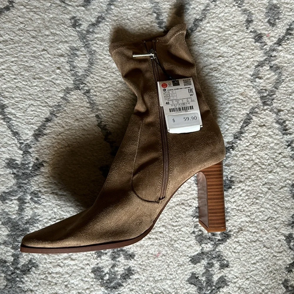 NWT Zara taupe faux suede 3.5” heel socks ankle booties. - Picture 3 of 3
